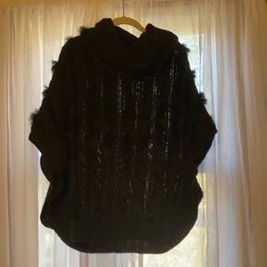 Dolce Cabo Fur Poncho